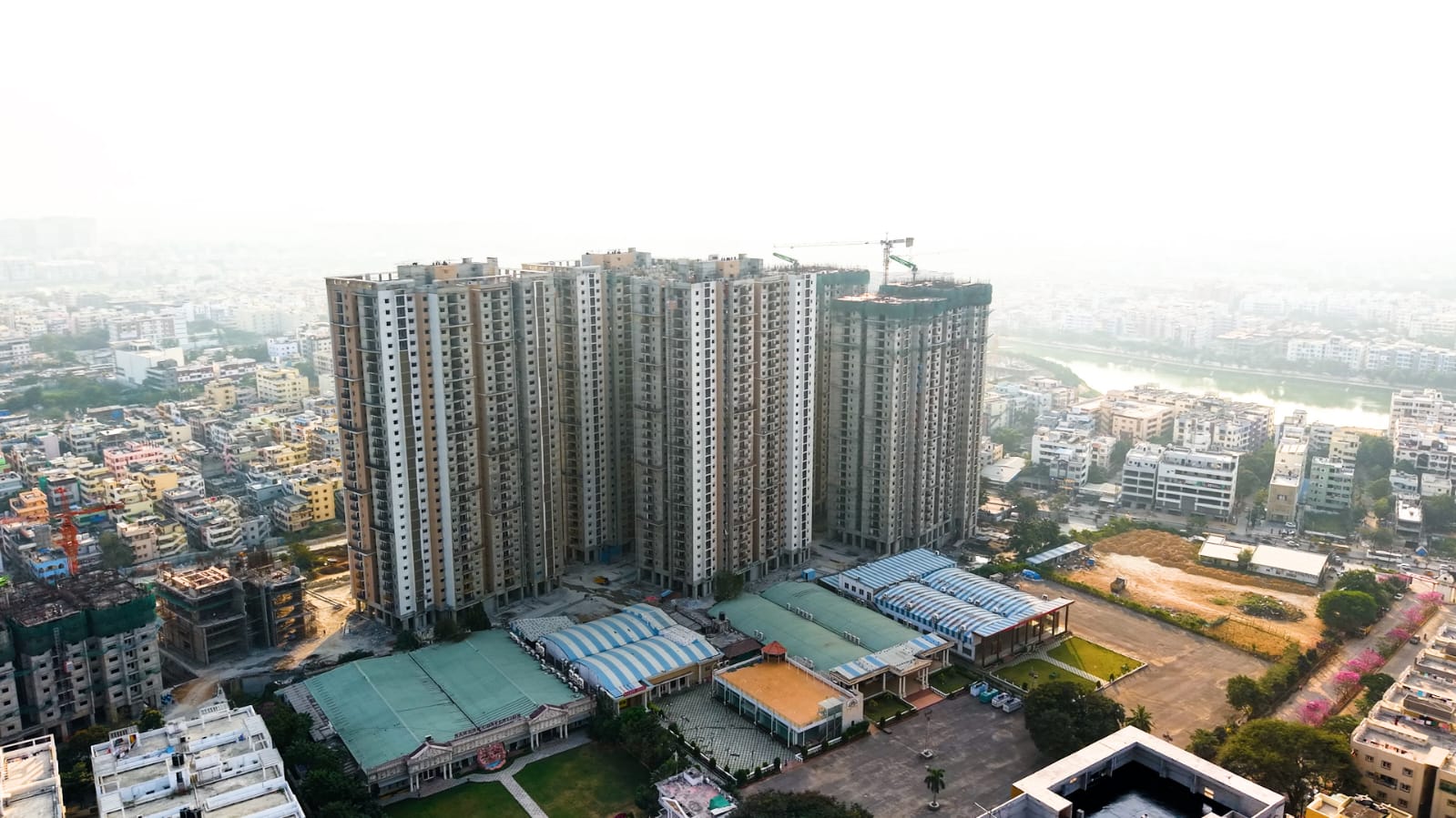 Vertex Viraat’s Progress Limited EMI Holiday Offer in Miyapur